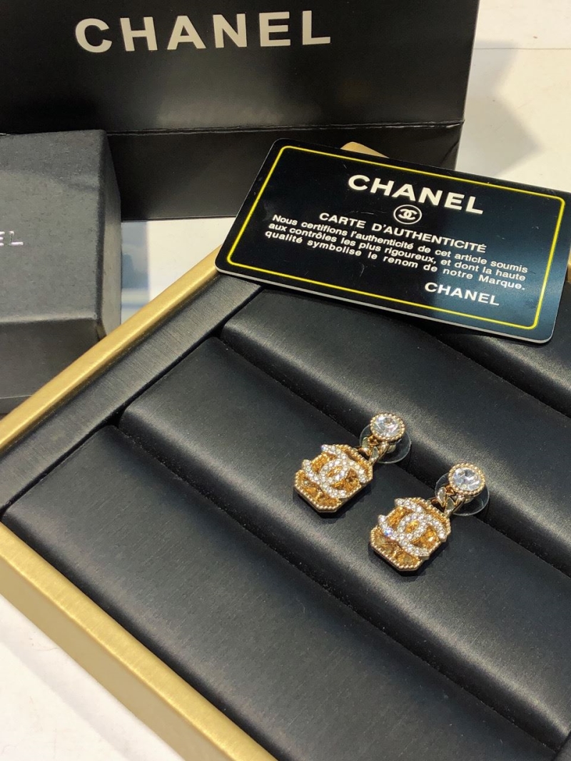 Ch**el earrings